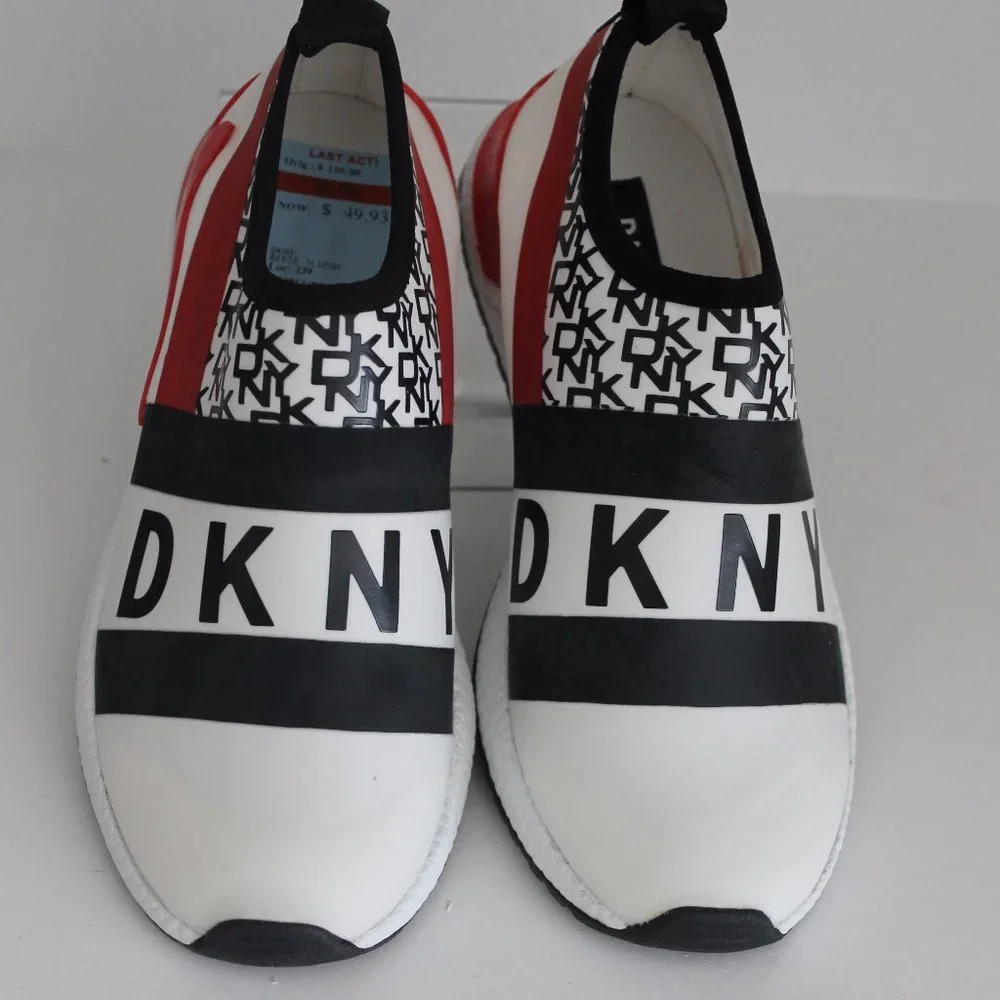 REDUCED DNKY REESE Women Shoes Logo Strap Sneakers Black White Red Size 6 NEW